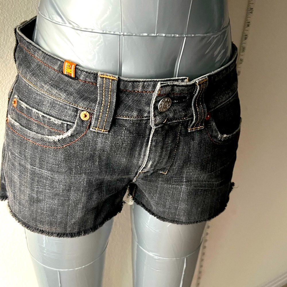 Notify -EUC-denim jean cut off shorts Italy-Size 27 - 97%Cotton 2%Elasta…